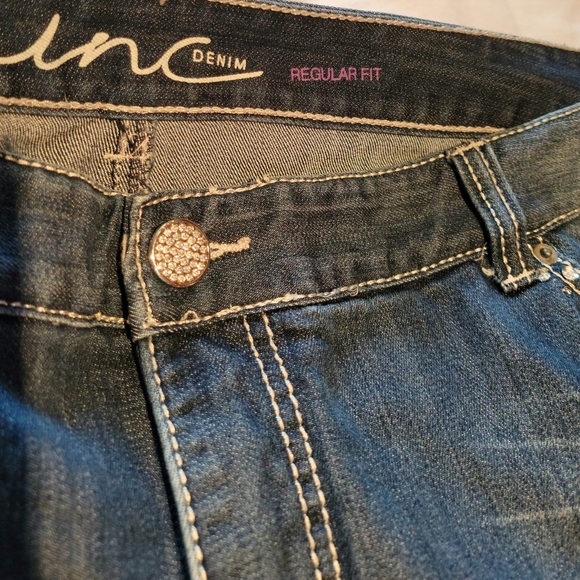 Plus Size Denim Capris - Size 24W - Picture 4 of 6